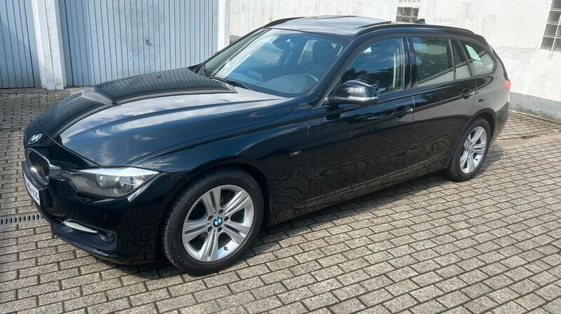 Schwarz Gebraucht 2014 BMW 320 Comfort Edition Kombi | 9.996 € (Fairer Preis) - Bild 1/4