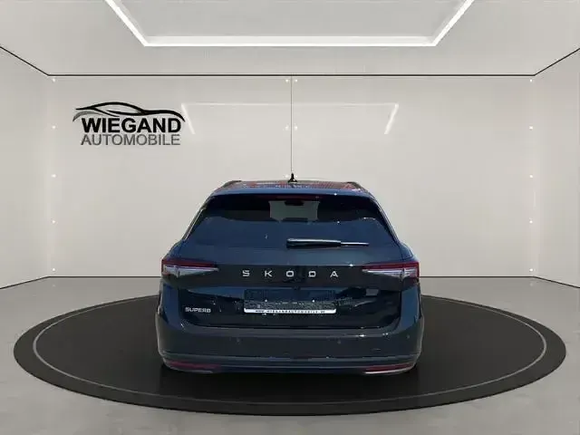 Gebraucht Skoda Superb Selection 150 PS (110 kW) 2025 Schwarz Kombi