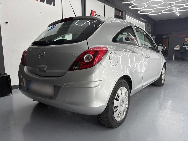 Gebraucht Opel Corsa Edition 90 PS (66 kW) 2008 Silber Kleinwagen