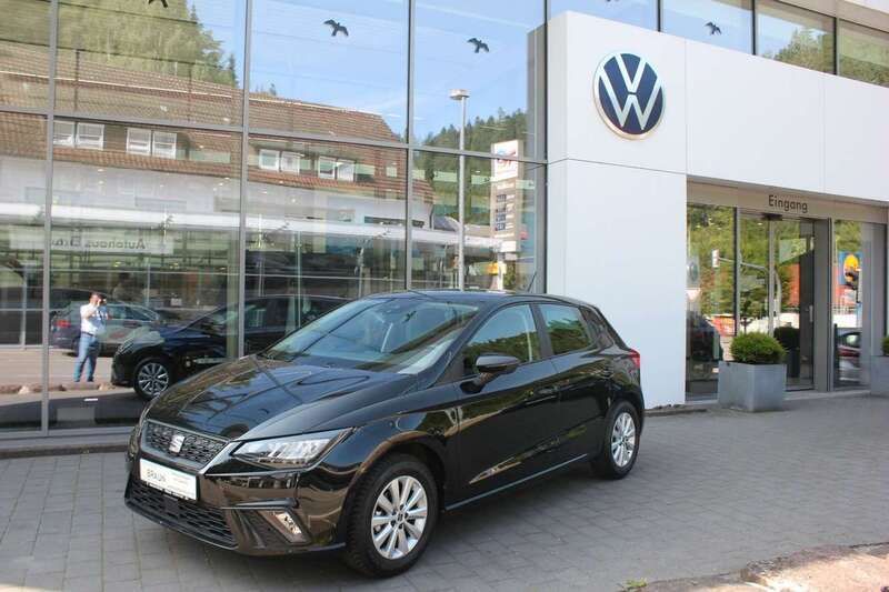 Mitternachtsschwarz Gebraucht 2023 Seat Ibiza Style Kleinwagen | 16.790 € (Fairer Preis) - Bild 1/4
