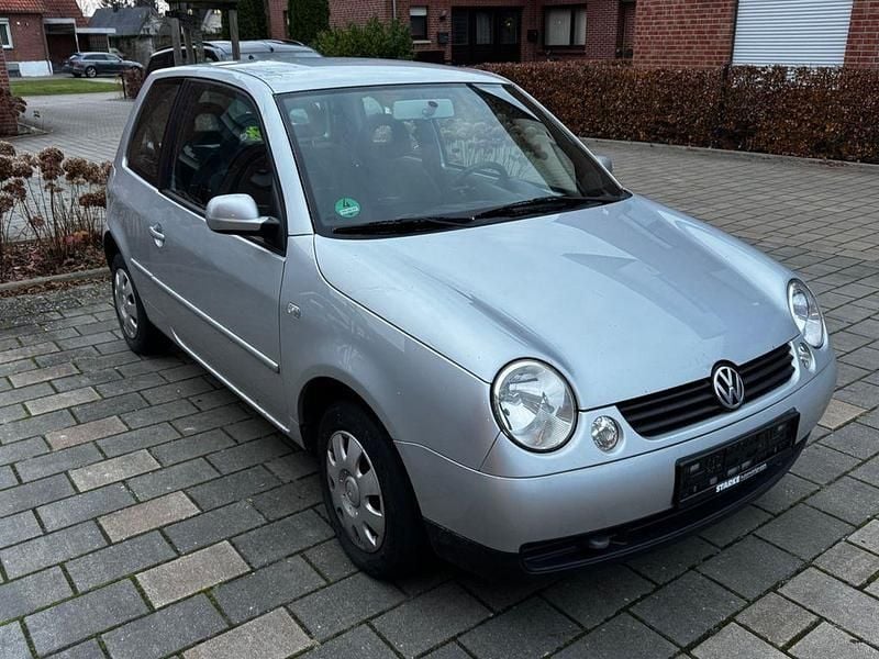 Silber Gebraucht 2004 VW Lupo Basis Kleinwagen | 900 € (Guter Preis) - Bild 1/4