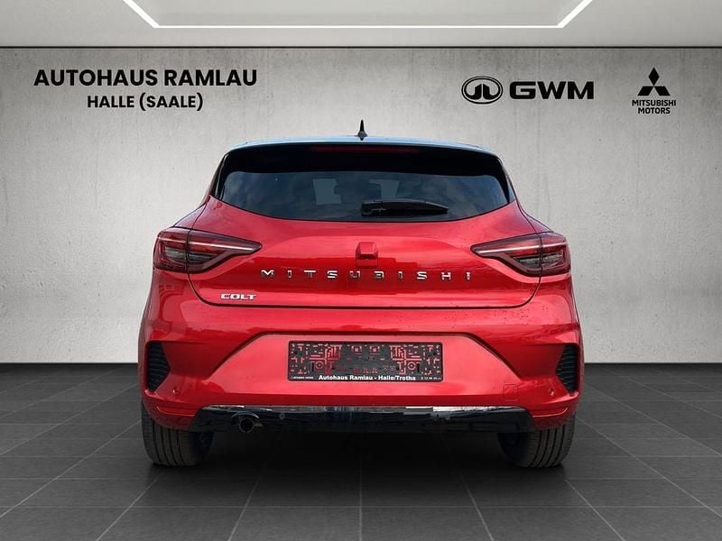 Neu Mitsubishi Colt Select 91 PS (66 kW) 2025 Rot Limousine