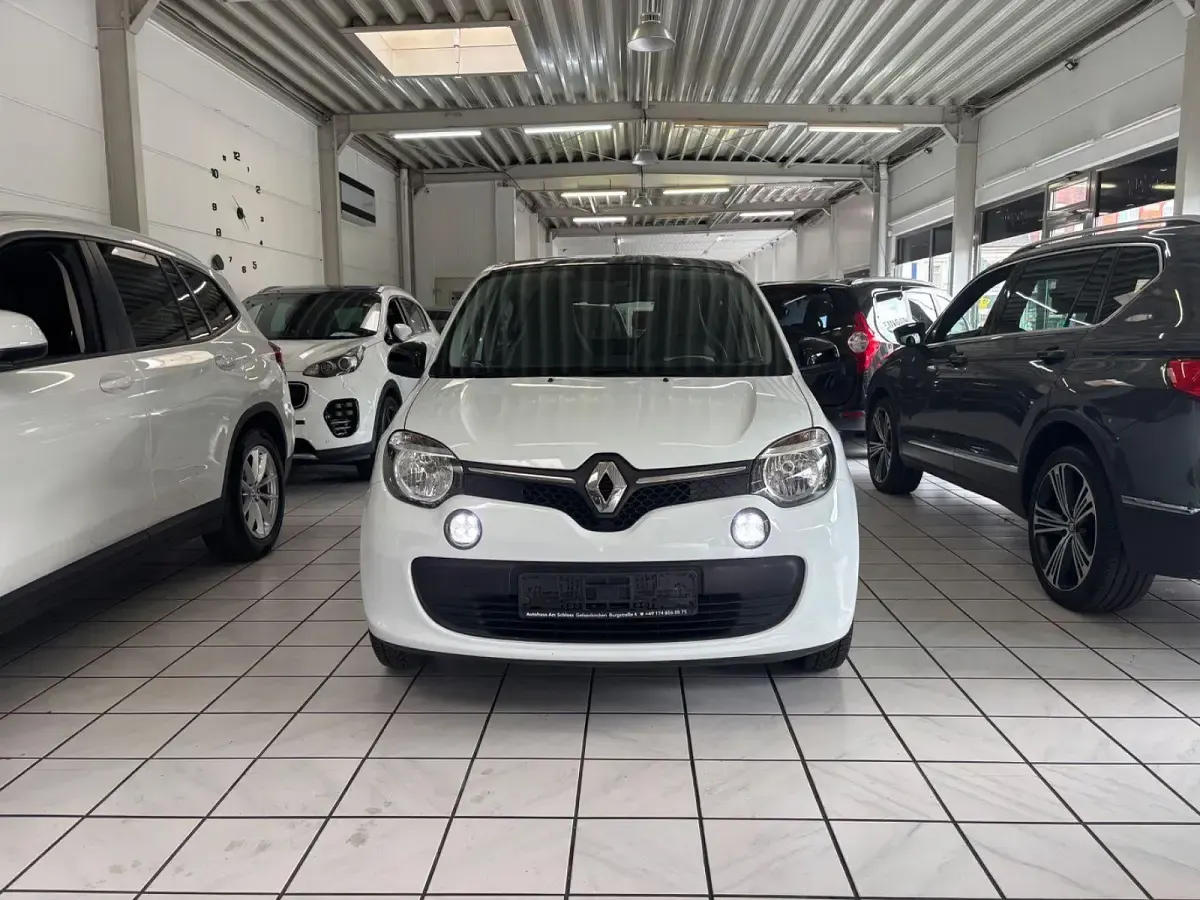 Gebraucht Renault Twingo Experience 69 PS (50 kW) 2016 Weiß Kleinwagen