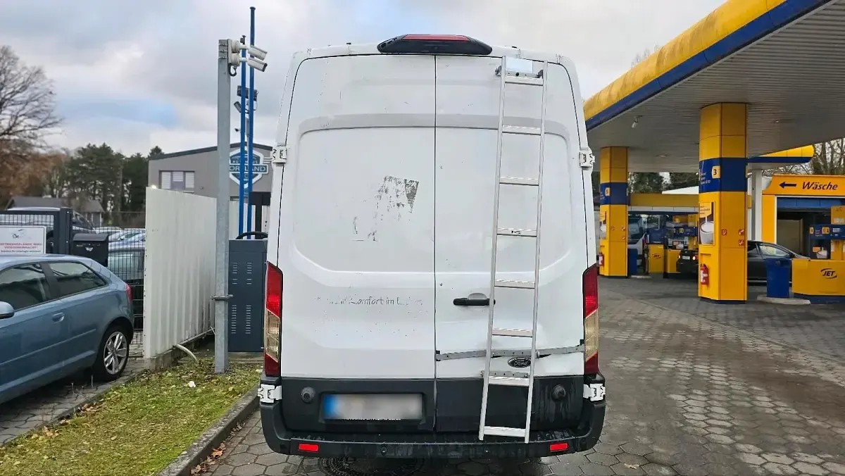 Gebraucht Ford Transit 131 PS (96 kW) 2019 Weiß Van