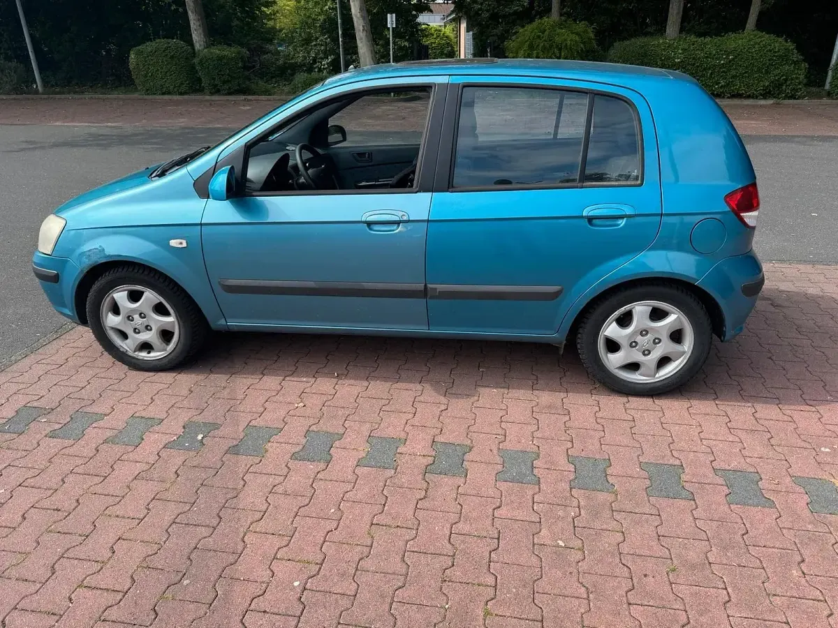 Gebraucht Hyundai Getz 104 PS (76 kW) 2003 Blau Kleinwagen