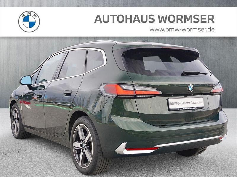 Gebraucht BMW 220 Active Tourer Sport Line 156 PS (114 kW) 2021 Sanremo green Van / Kleinbus