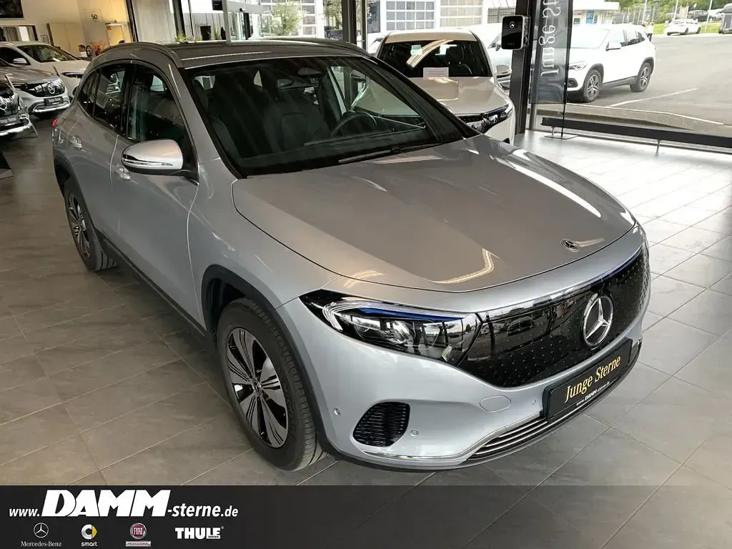 Gebraucht Mercedes EQA300 Progressive 167 kW (228 PS) 2025 Hightechsilber SUV
