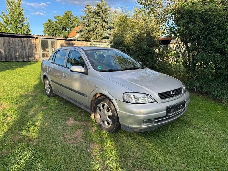 Silber Gebraucht 2003 Opel Astra Njoy Limousine | 999 € (Superpreis) - Bild 1/4