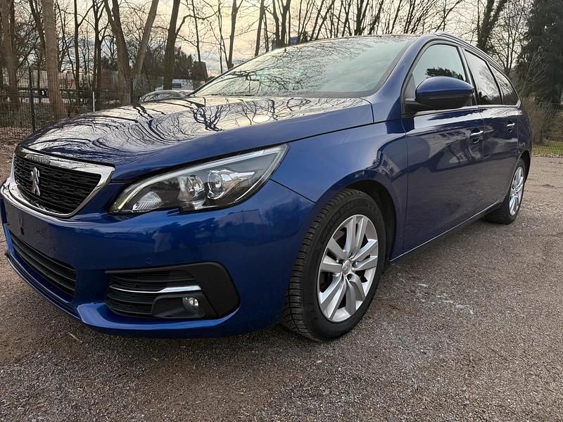 Gebraucht Peugeot 308 SW Business-Line 100 PS (73 kW) 2019 Blau Kombi