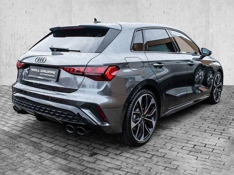 Gebraucht Audi S3 Ambiente 333 PS (244 kW) 2025 Daytonagrau perleffekt (metallic) Limousine