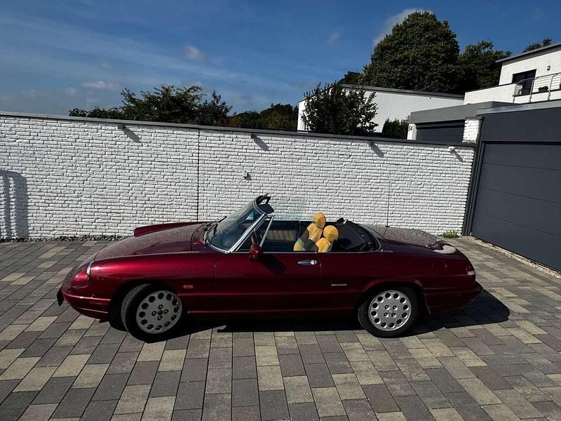 Gebraucht Alfa Romeo Spider 120 PS (88 kW) 1993 Rot Cabrio