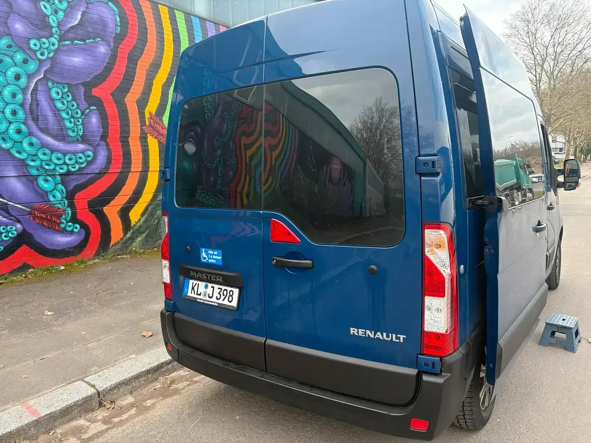Używany Renault Master 145 KM (106 kW) 2018 Niebieski Van