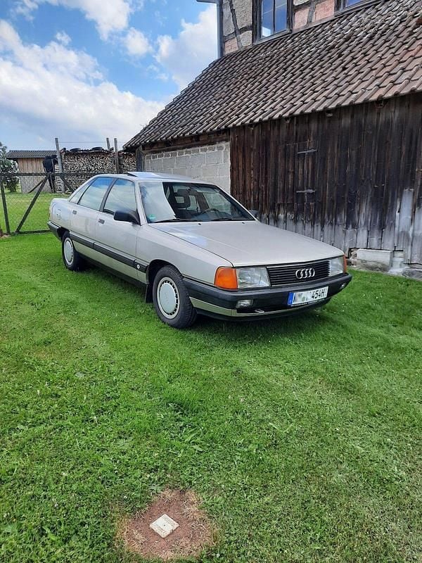 Andere farben Gebraucht 1988 Audi 100 Limousine | 5.000 € - Bild 1/1