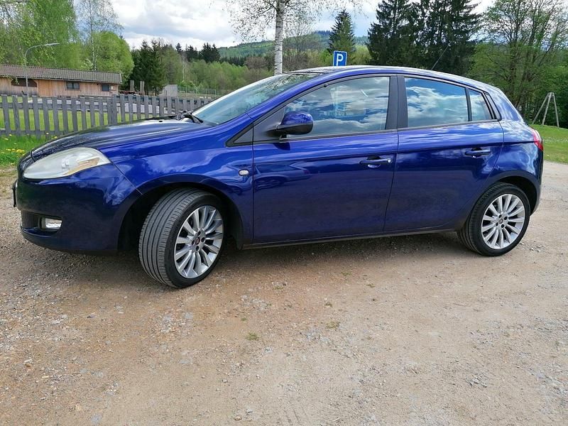 Blau Gebraucht 2007 Fiat Bravo Dynamic Kleinwagen | 999 € - Bild 1/4