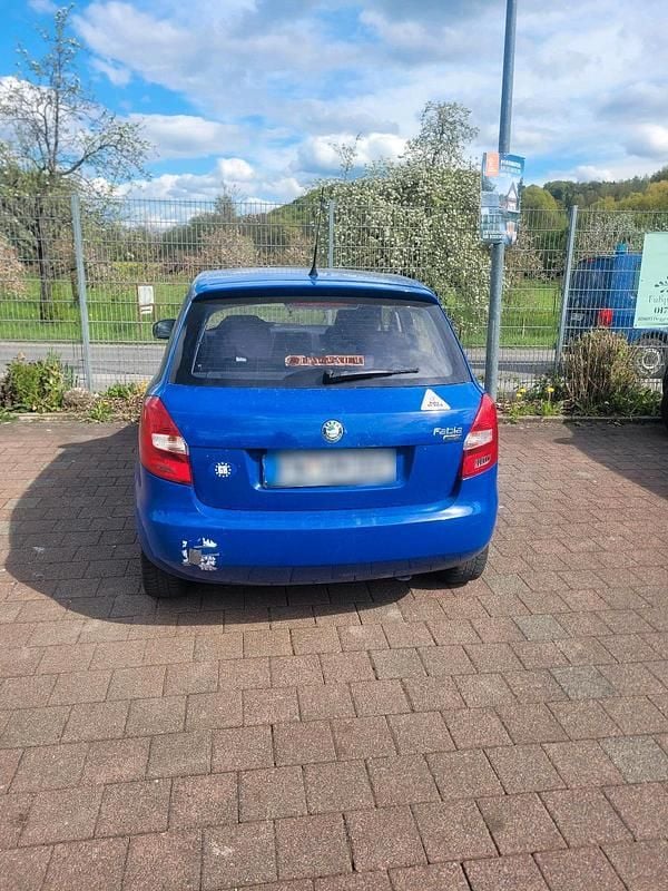 Second-hand Skoda Fabia 60 CP (44 kW) 2009 Albastru Hatchback