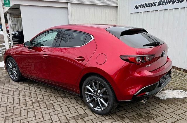 Neu Mazda 3 Exclusive-Line 140 PS (102 kW) 2026 Rot Limousine