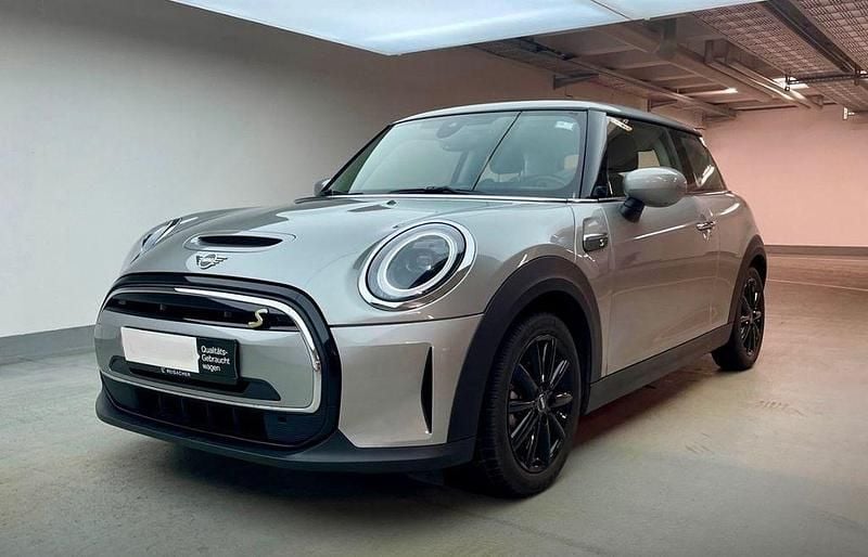 Gebraucht Mini Cooper SE Classic 135 kW (184 PS) 2024 Silber Kleinwagen