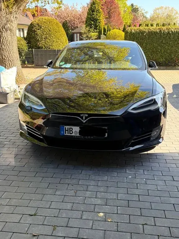 Second-hand Tesla Model S 235 kW (320 CP) 2017 Negru Hatchback