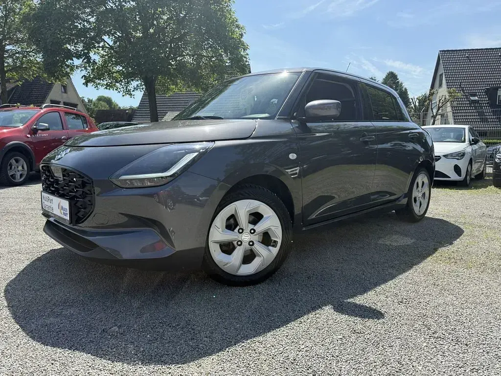 Gebraucht Suzuki Swift 83 PS (61 kW) 2025 Blau Kleinwagen
