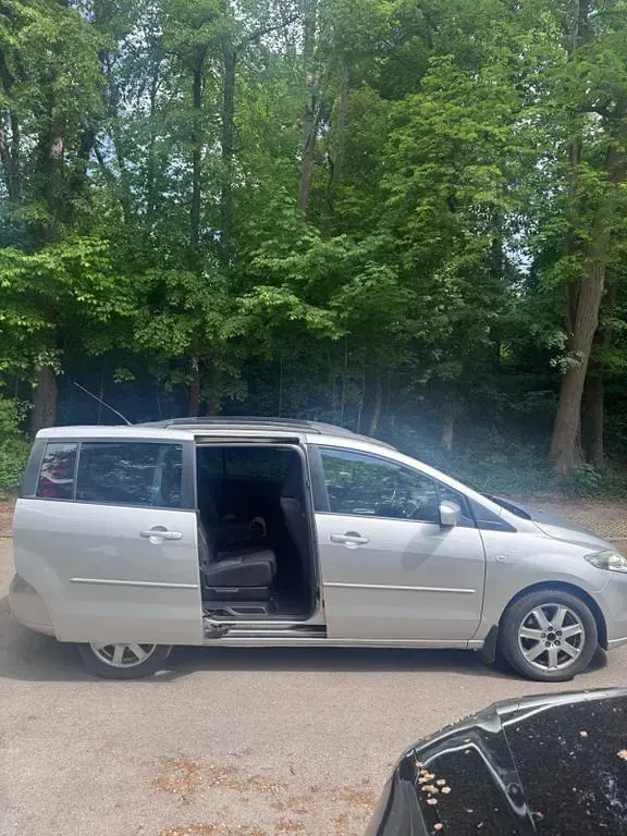 Gebraucht Mazda 5 143 PS (105 kW) 2007 Silber Van / Kleinbus