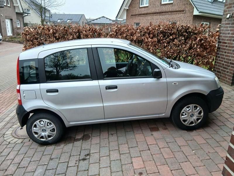 Gebraucht Fiat Panda 54 PS (39 kW) 2009 Silber Kleinwagen