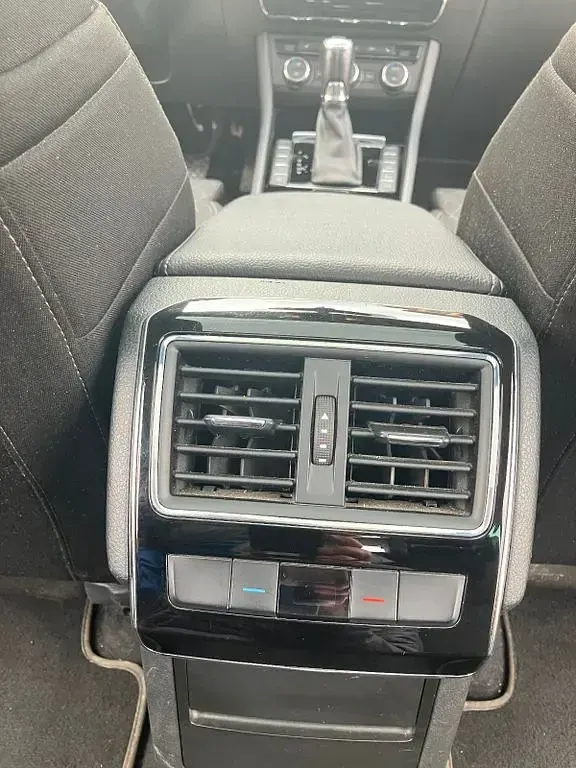 Gebraucht Skoda Superb Style 120 PS (88 kW) 2015 Grau Limousine