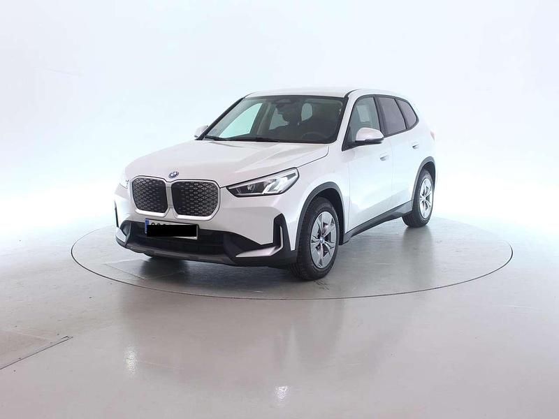 Gebraucht BMW iX1 150 kW (204 PS) 2024 Mineralweiss metallic SUV