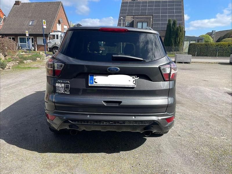 Gebraucht Ford Kuga 179 PS (131 kW) 2018 Grau SUV