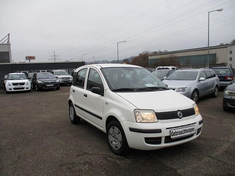 Weiß Gebraucht 2009 Fiat Panda Active Limousine | 1.790 € (Fairer Preis) - Bild 1/4
