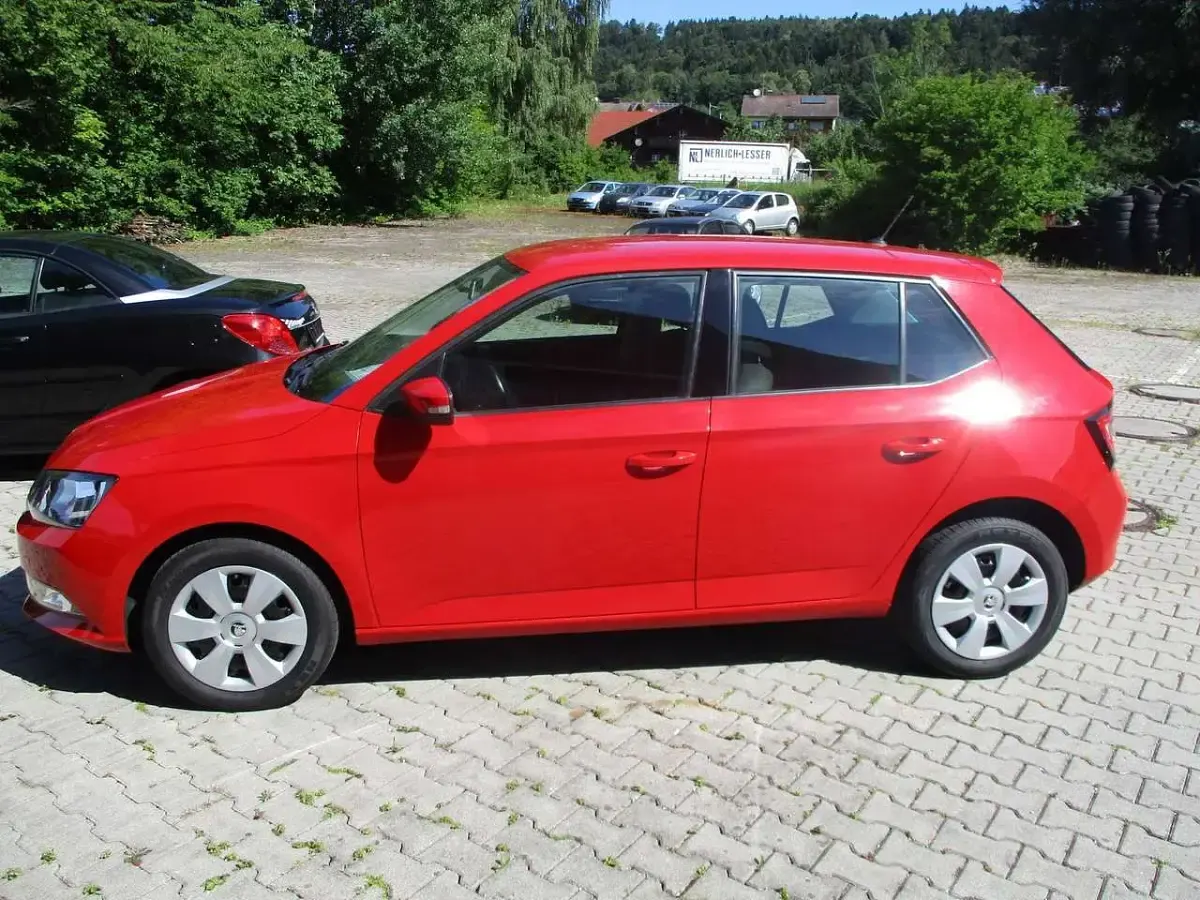 Gebraucht Skoda Fabia Active 75 PS (55 kW) 2018 Rot Limousine