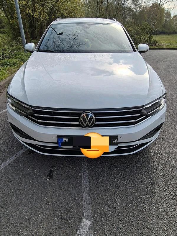 Gebraucht VW Passat 200 PS (147 kW) 2022 Weiß Kombi