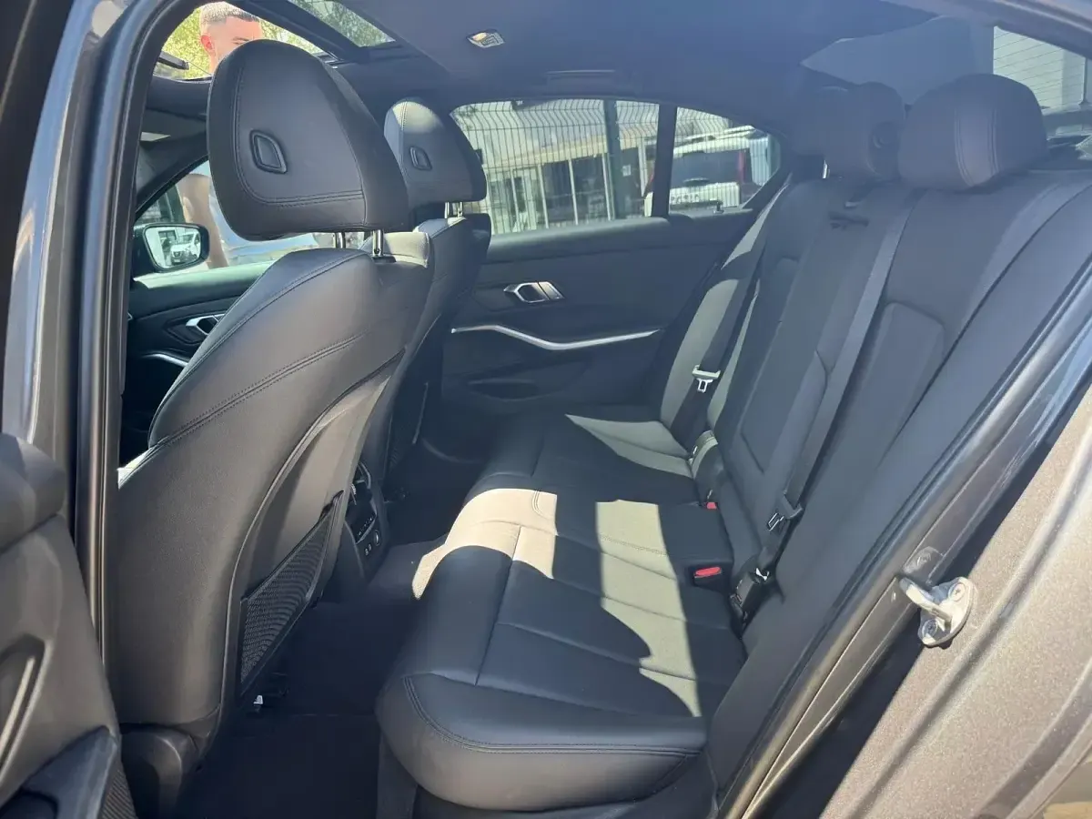 Gebraucht BMW 330 M Sport 2021 Grau Limousine