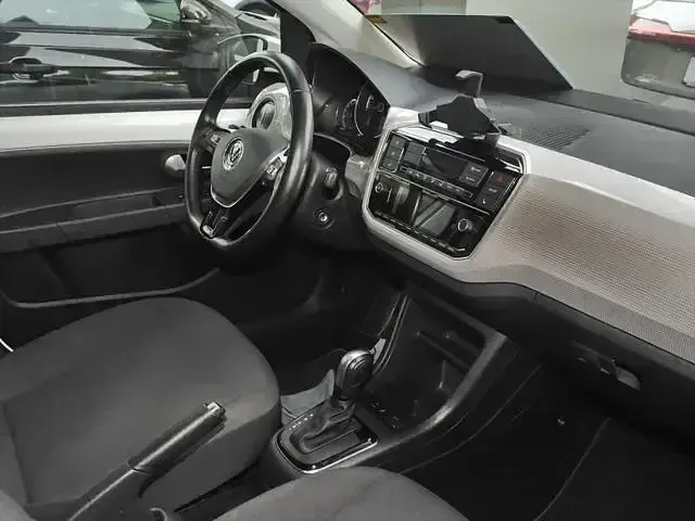 Gebraucht VW e-up! Style 61 kW (83 PS) 2023 Weiß Kleinwagen