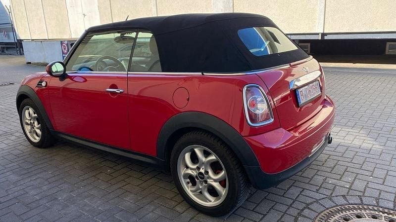 Gebraucht Mini Cooper Cabriolet 98 PS (72 kW) 2011 Rot Cabrio