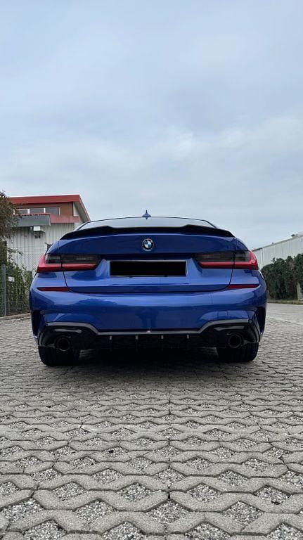 Second-hand BMW 330 Shadowline 258 CP (189 kW) 2020 Albastru Berlinǎ