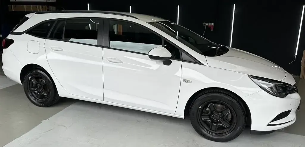 Gebraucht Opel Astra Edition 110 PS (80 kW) 2019 Weiß Kombi