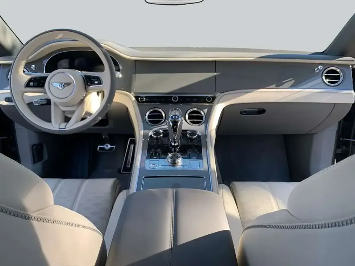 Neu Bentley Continental Mulliner 782 PS (575 kW) 2026 Grau Coupé