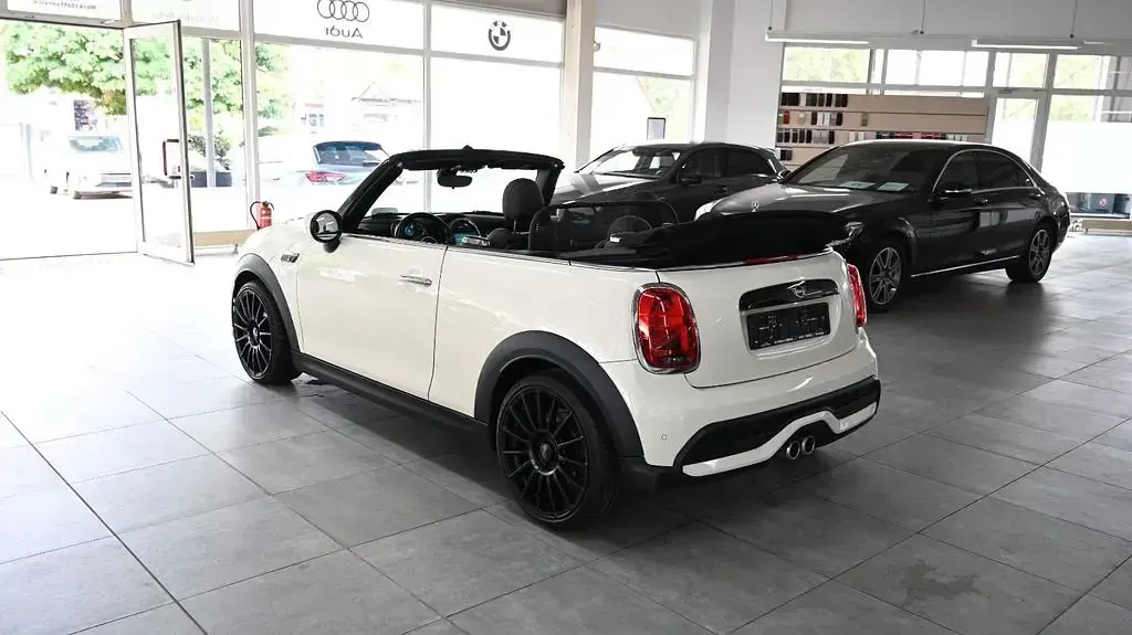 Gebraucht Mini Cooper S Cabriolet Classic 178 PS (130 kW) 2021 Pepper (old english) white Cabrio