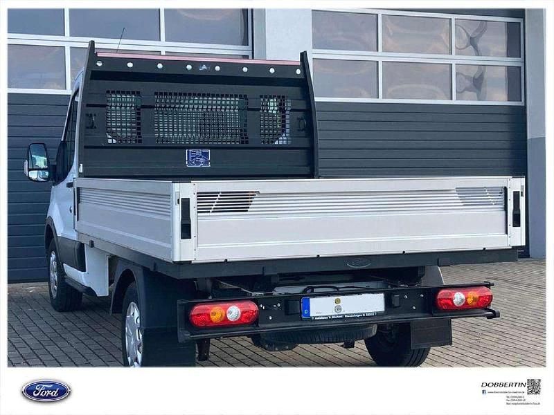 Gebraucht Ford Transit Trend 131 PS (96 kW) 2022 Frostweiß Van / Kleinbus