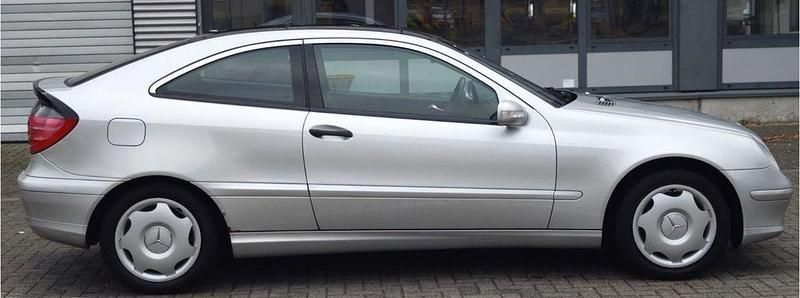 Gebraucht Mercedes CLC180 129 PS (94 kW) 2001 Silber Kleinwagen