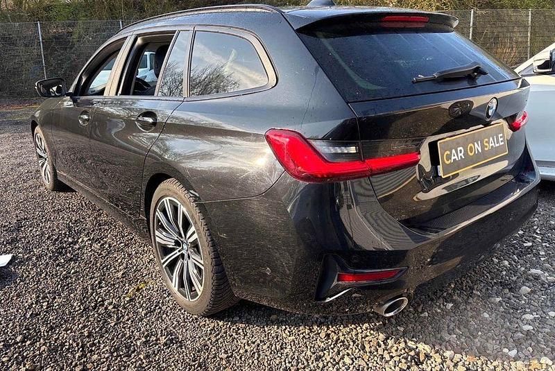 Gebraucht BMW 320 Advantage 190 PS (139 kW) 2020 Schwarz Kombi