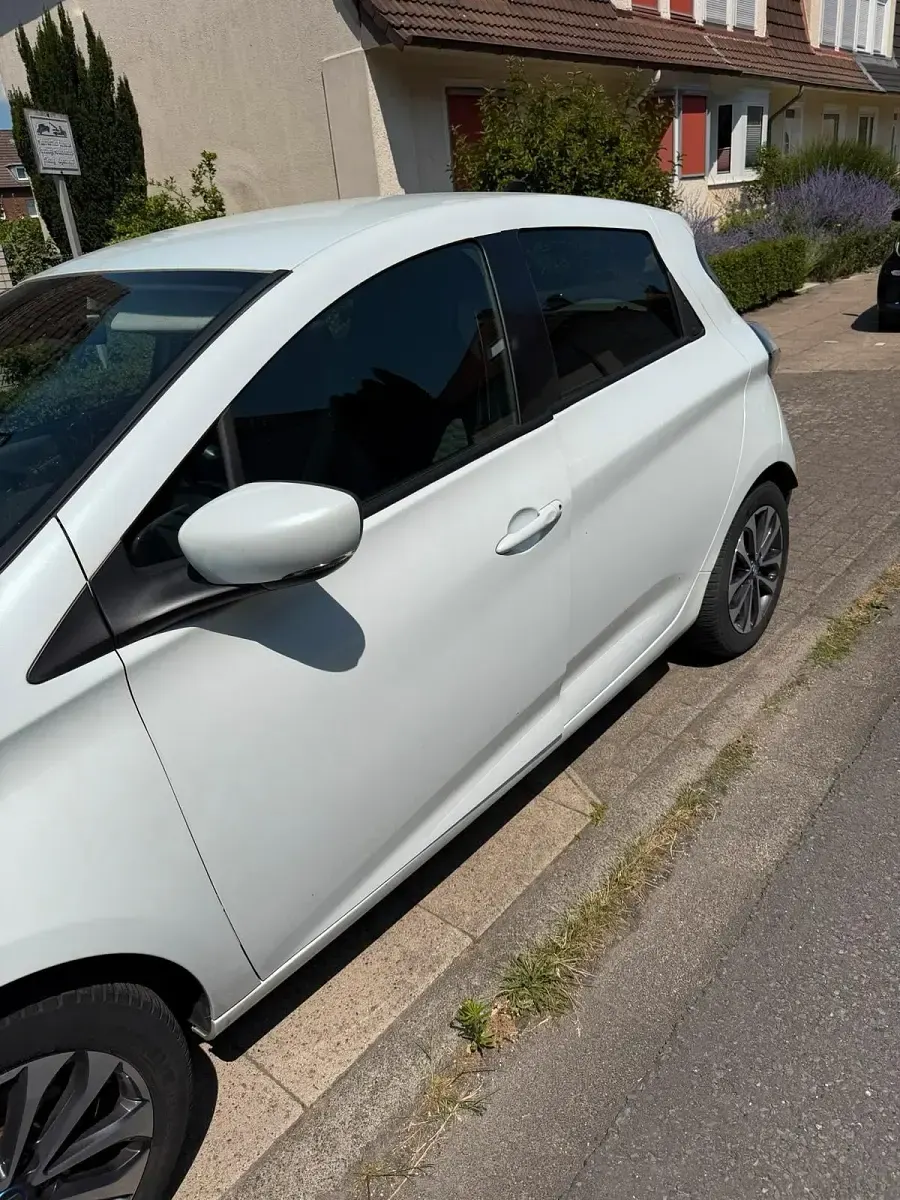 Gebraucht Renault Zoe Intens 50 kW (69 PS) 2021 Weiß Kleinwagen