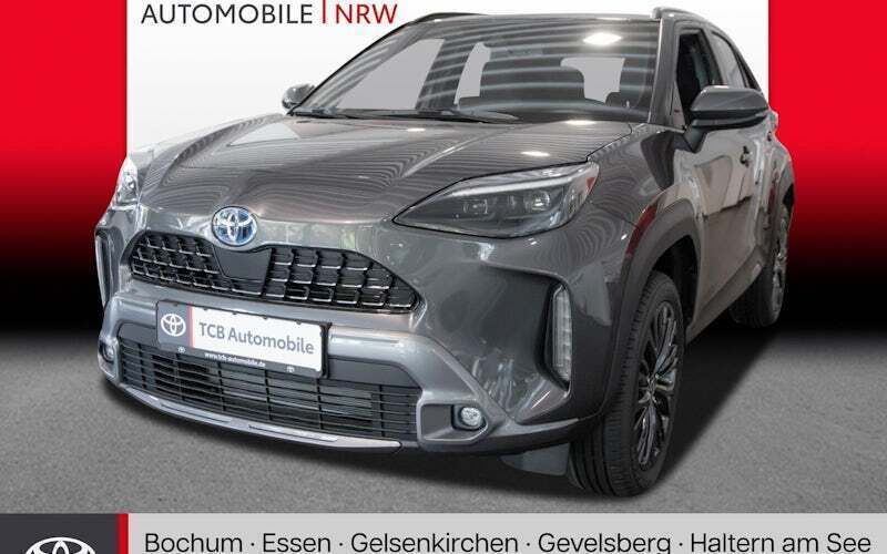 Grau Gebraucht 2023 Toyota Yaris Cross SUV | 26.989 € (Fairer Preis) - Bild 1/4
