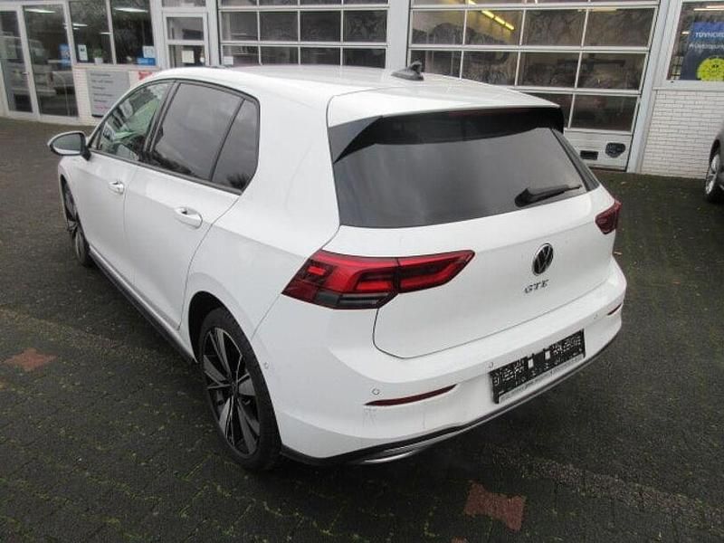 Gebraucht VW Golf VII GTE 204 PS (150 kW) 2021 Weiss Kleinwagen