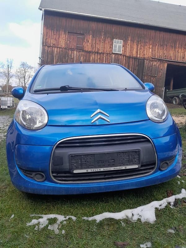 Blau Gebraucht 2011 Citroën C1 Kleinwagen | 3.000 € (Fairer Preis) - Bild 1/4