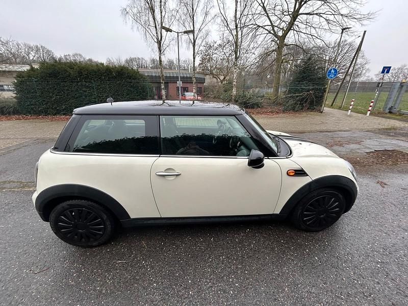 Gebraucht Mini Cooper 122 PS (89 kW) 2011 Kleinwagen