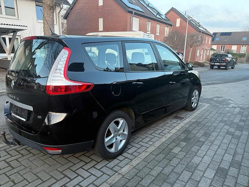 Gebraucht Renault Scénic III Bose Edition 110 PS (80 kW) 2015 Schwarz Van / Kleinbus