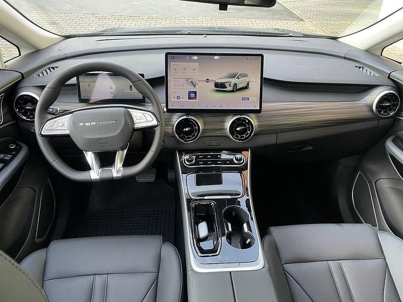 Neu DFSK Forthing 4 154 PS (113 kW) 2025 Grün Van / Kleinbus