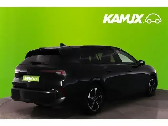 Gebraucht Opel Astra 131 PS (96 kW) 2024 Schwarz Kleinwagen