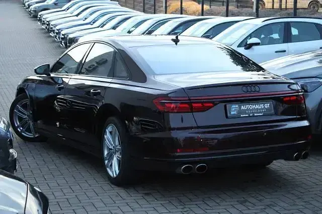 Gebraucht Audi S8 Sport 571 PS (419 kW) 2020 Braun Limousine
